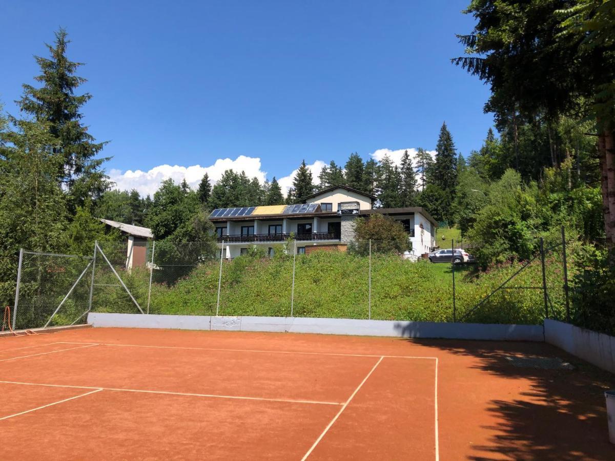 La Irmania Pension Ledenitzen Exteriér fotografie